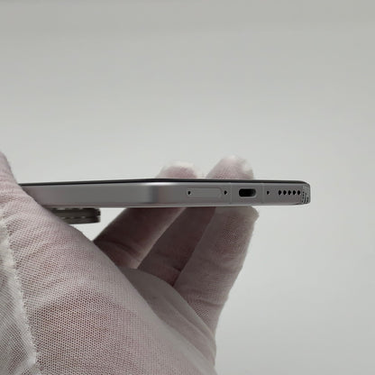 Vivo X200 Ultra 16GB 512GB White 99% Condition