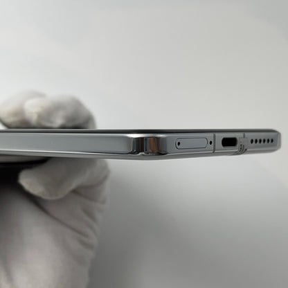 Vivo X200 Pro 12GB 256GB white 99% Condition
