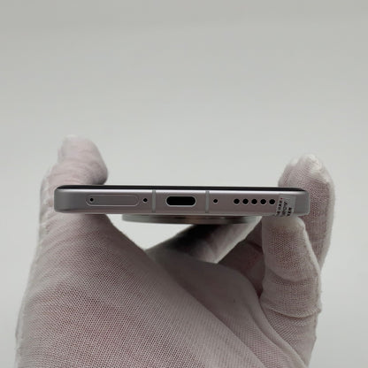 Vivo X200 Ultra 16GB 512GB White 99% Condition