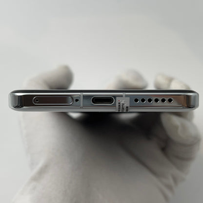 Vivo X200 Pro 12GB 256GB white 99% Condition