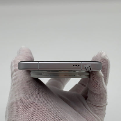 Vivo X200 Ultra 16GB 512GB White 99% Condition
